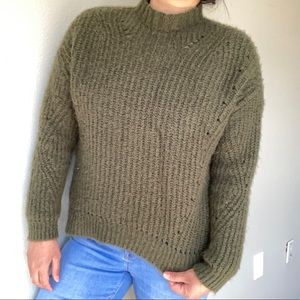 American Eagle sweater